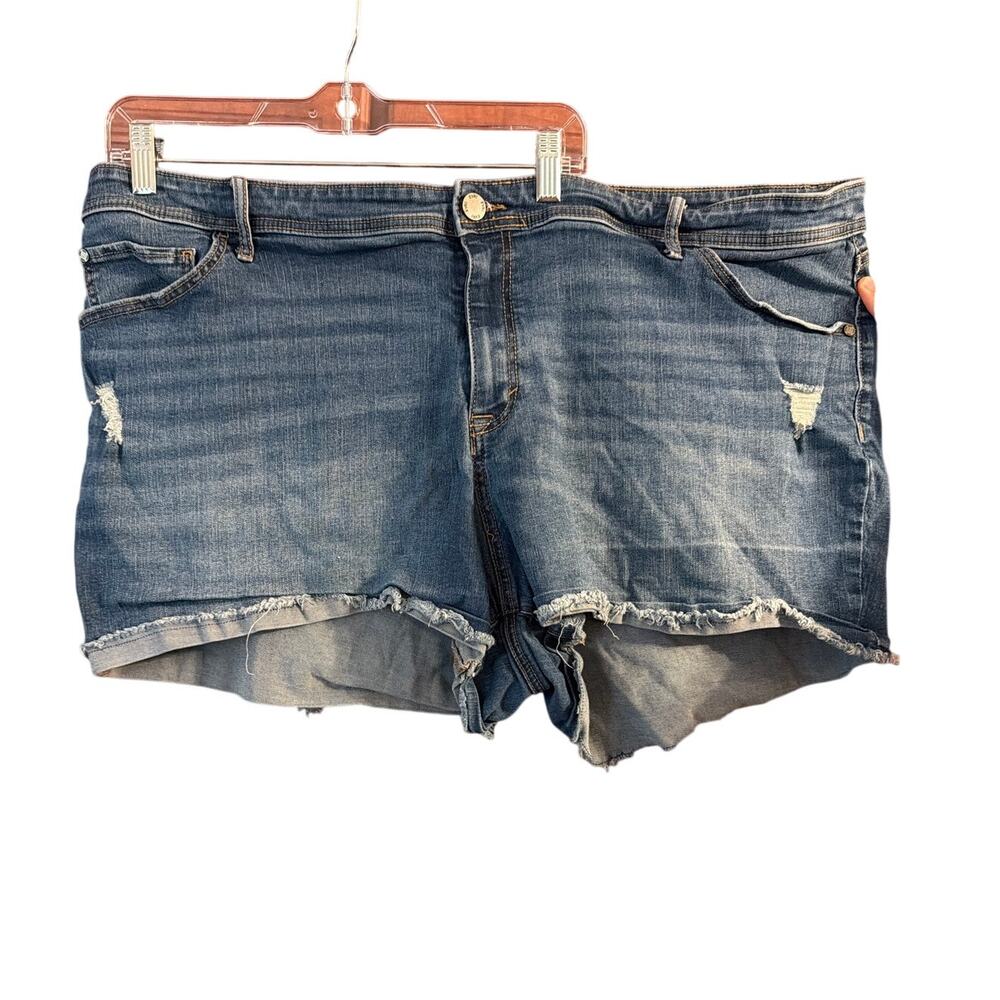 EVRI Women's Plus Size Blue Denim Cut Off Roll Cuff Jean Shorts Size 24W
